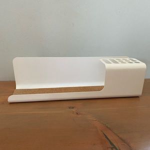 IKEA ‘Kvissle’ desk organizer